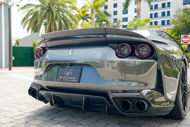 Used 2020 Ferrari 812 Superfast RWD image 51