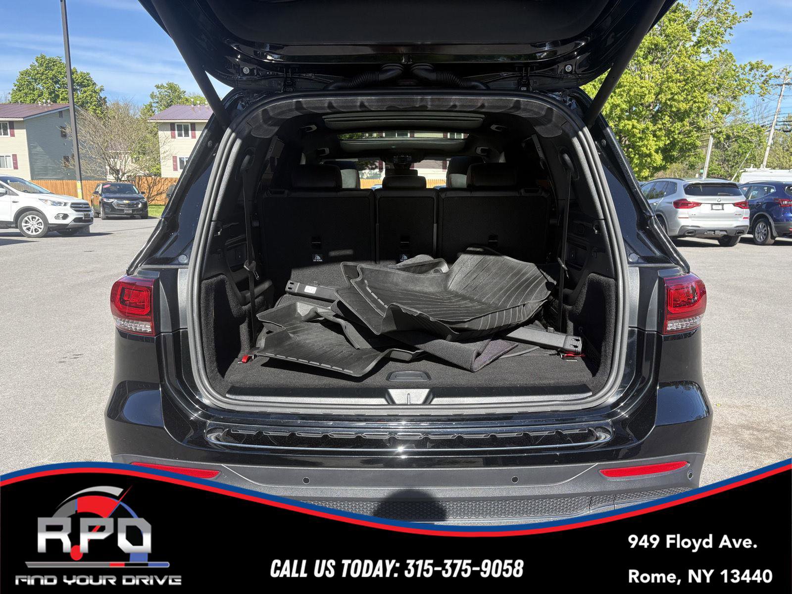 Used 2020 Mercedes-Benz GLB 250 4MATIC w/ AMG Line image 23