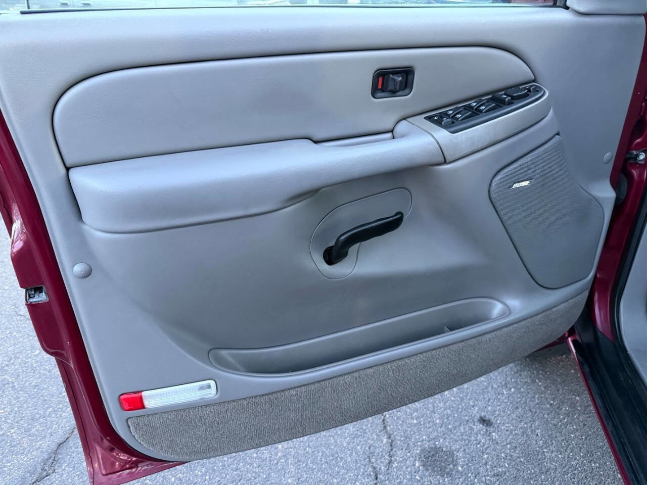 Used 2005 Chevrolet Suburban LS w/ Preferred Equipment Group image 31