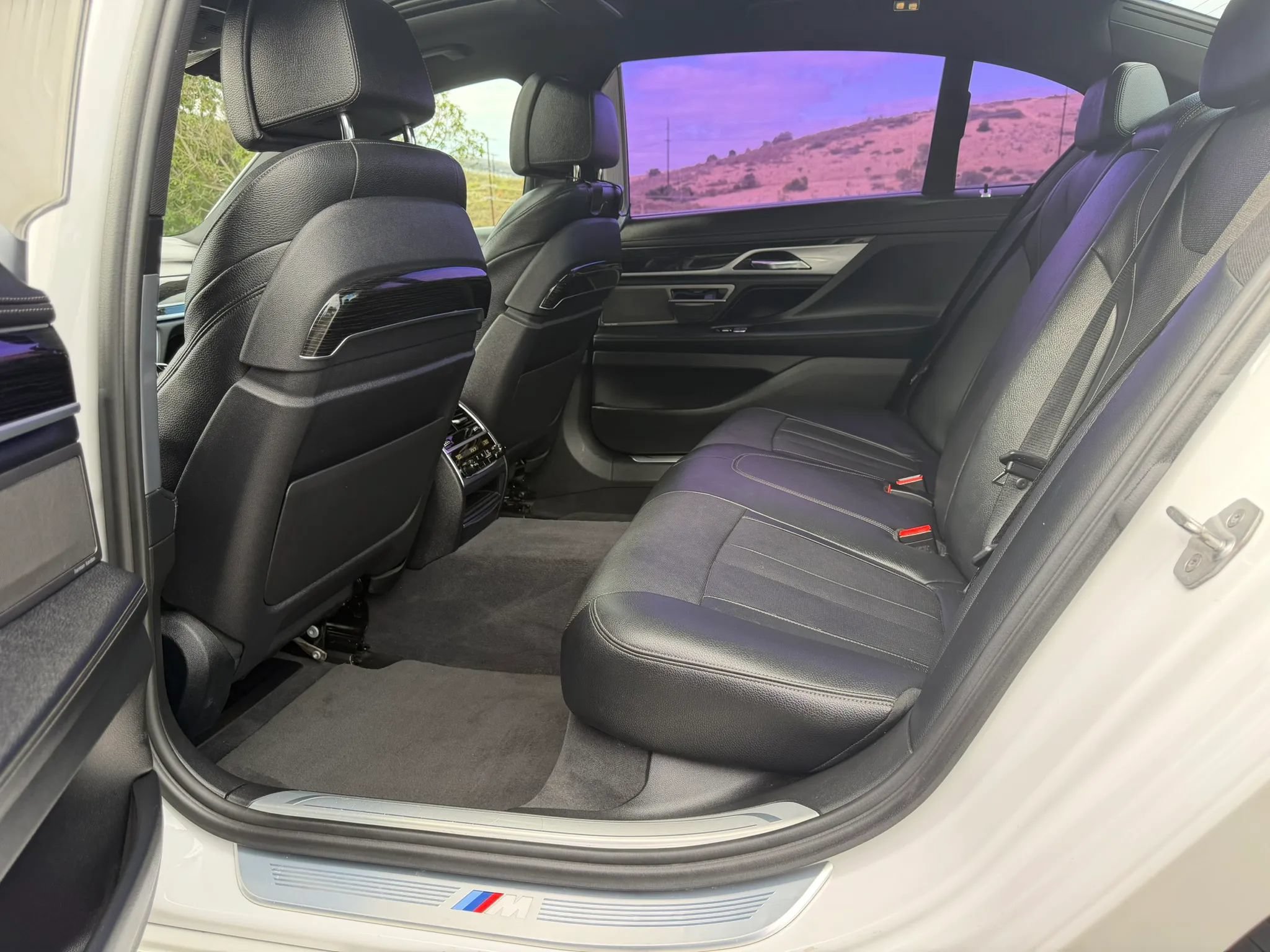 Used 2017 BMW 740i RWD image 16