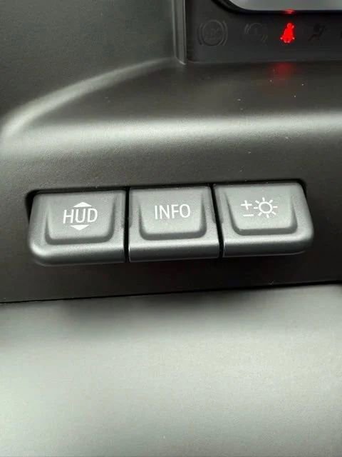 Used 2024 GMC Sierra 1500 AT4 w/ Technology Package AWD/4WD image 33