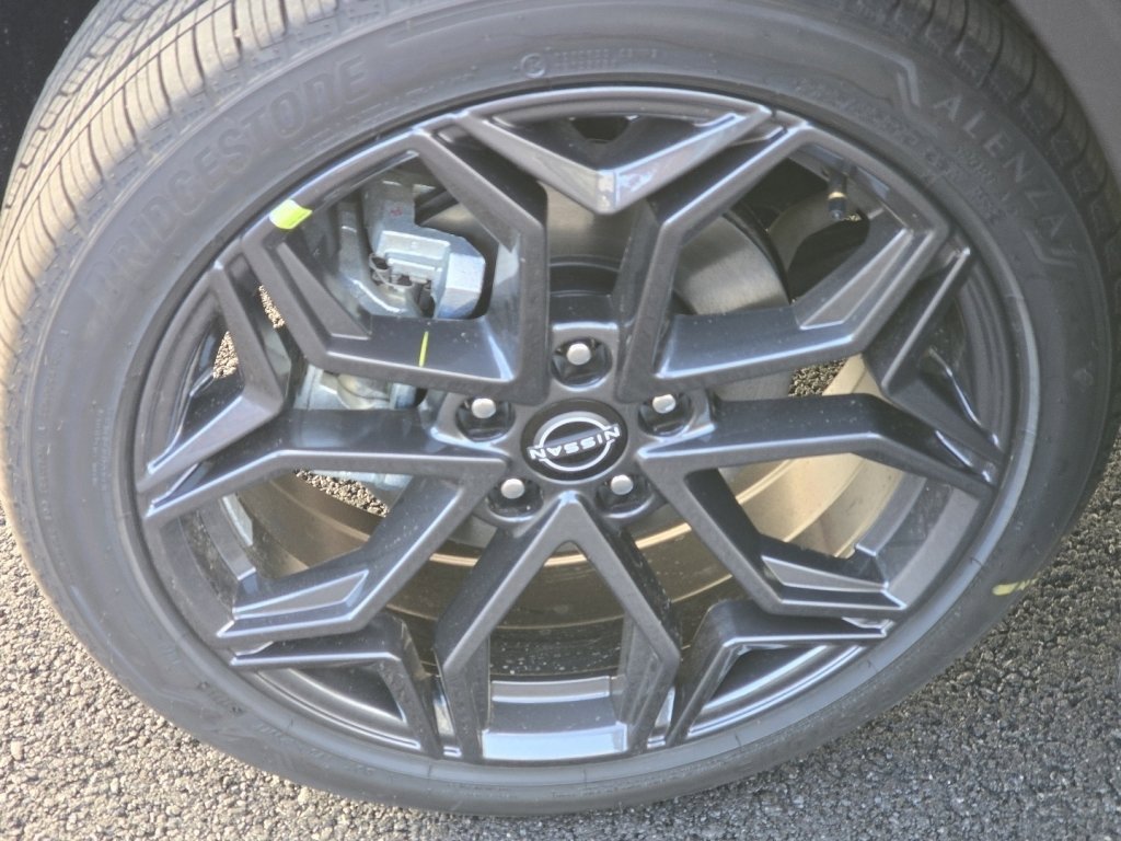 New 2026 Nissan Kicks SR w/ SR Premium Package image 18