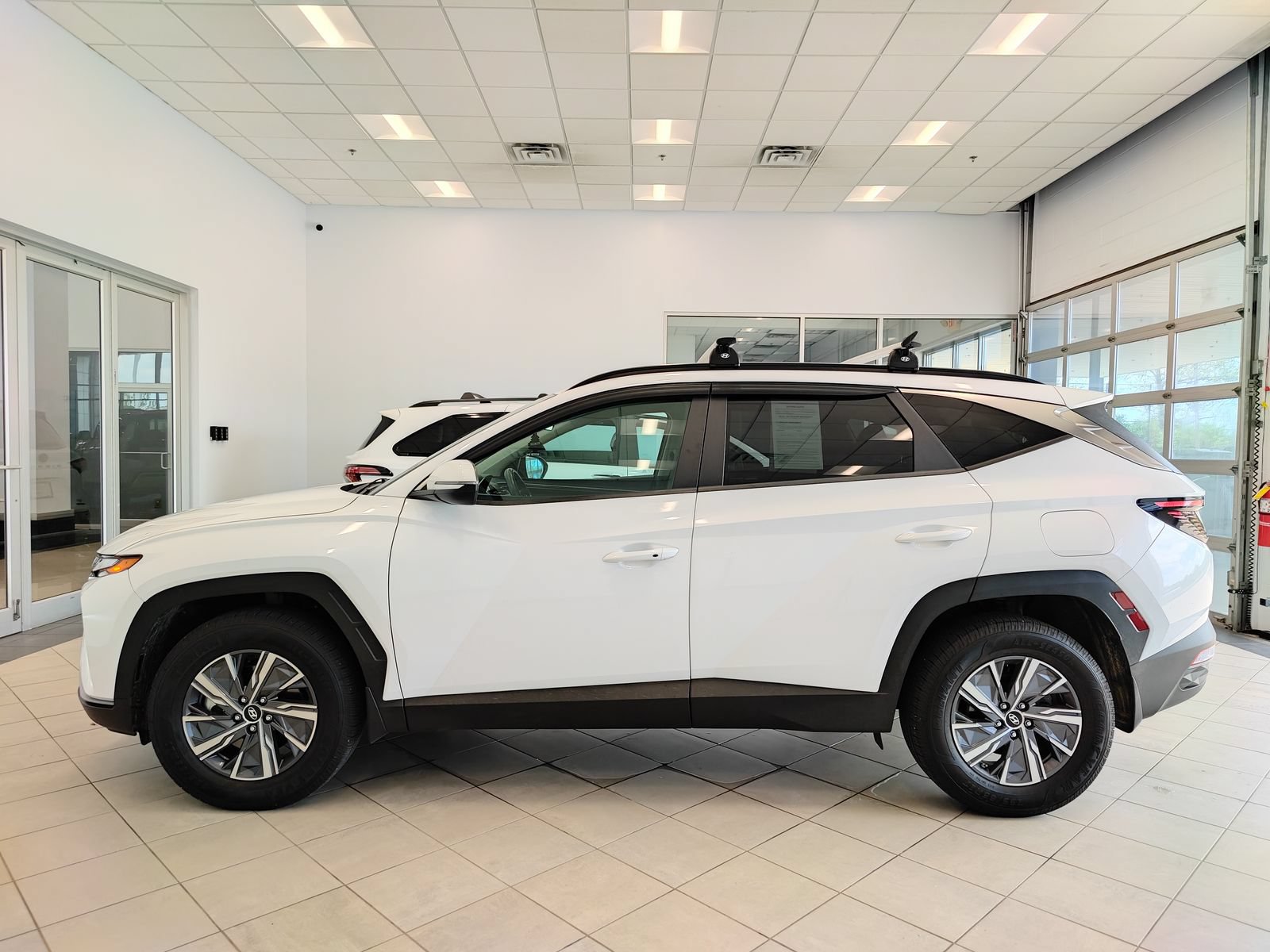 Used 2022 Hyundai Tucson Blue AWD/4WD image 5