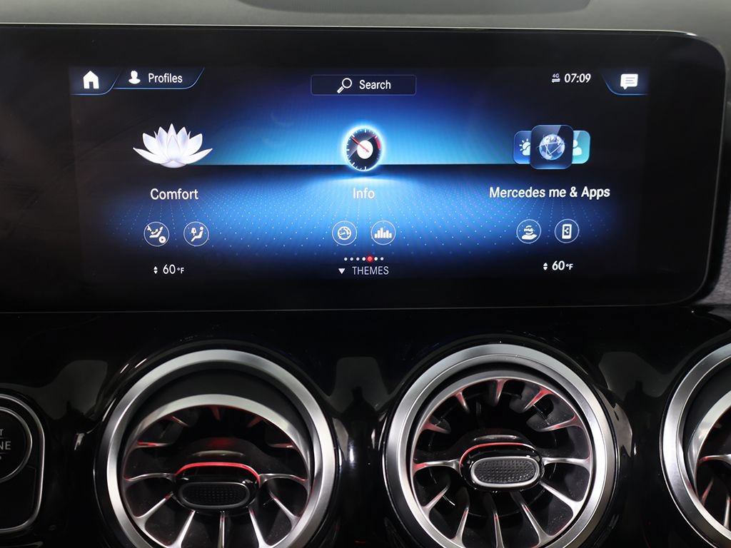 Used 2023 Mercedes-Benz GLA 250 4MATIC w/ Premium Package image 46