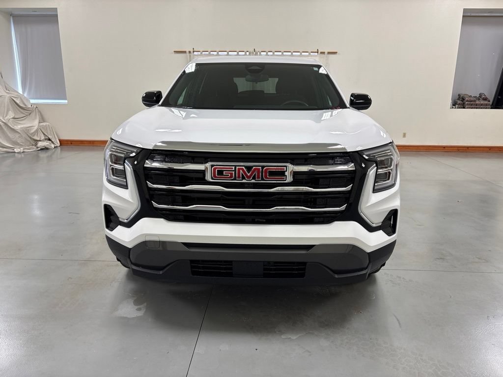 Used 2026 GMC Terrain Elevation FWD image 3