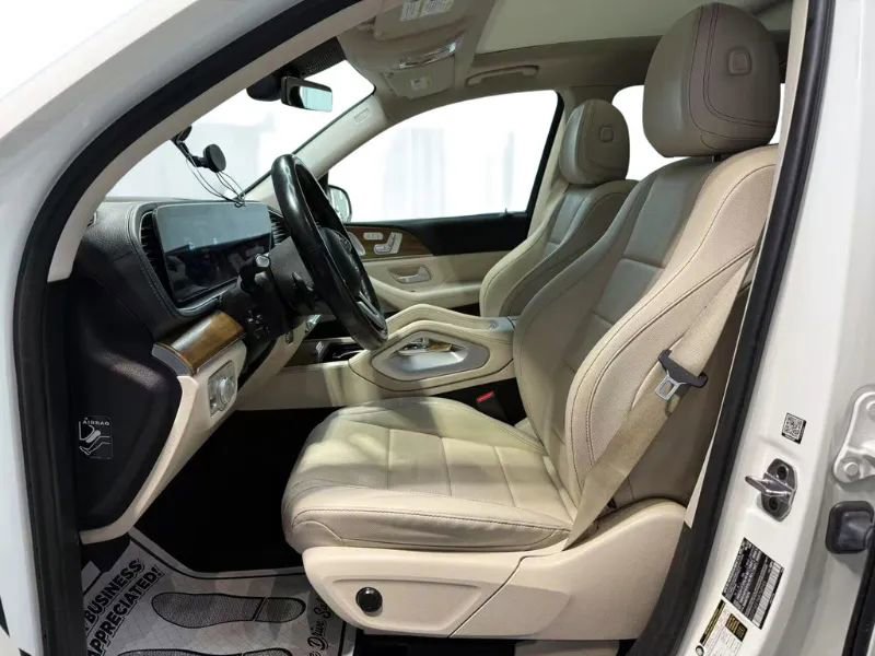 Used 2022 Mercedes-Benz GLS 450 4MATIC image 11