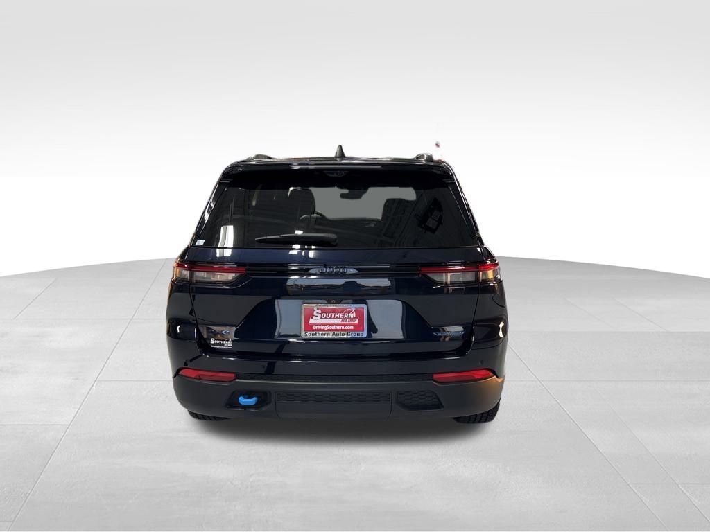 New 2024 Jeep Grand Cherokee Trailhawk w/ Advanced Protech Group II image 7