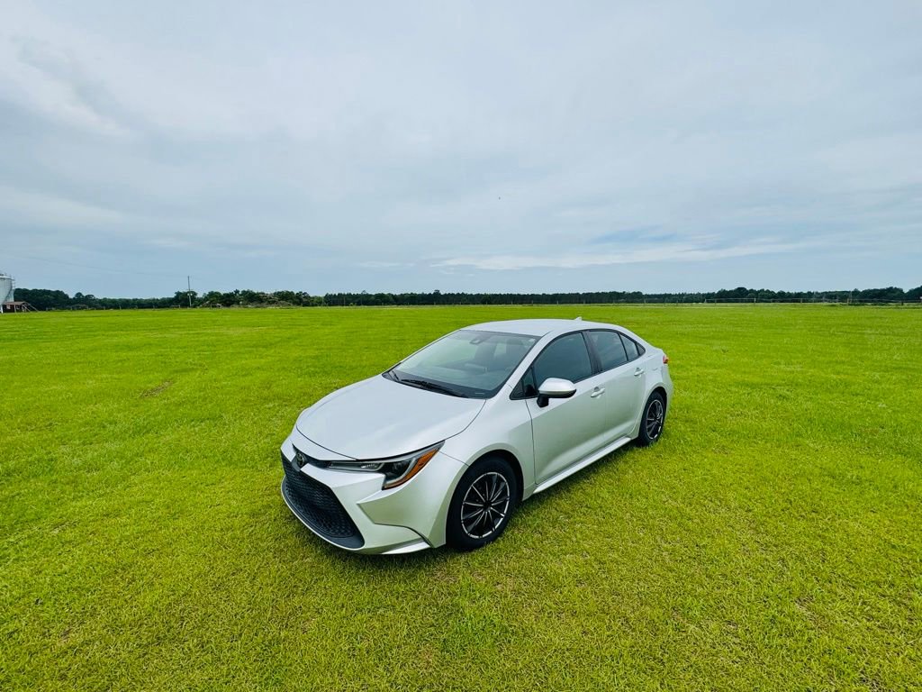 Used 2021 Toyota Corolla LE FWD image 25