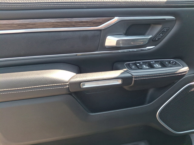 Used 2020 RAM 1500 Laramie AWD/4WD image 12