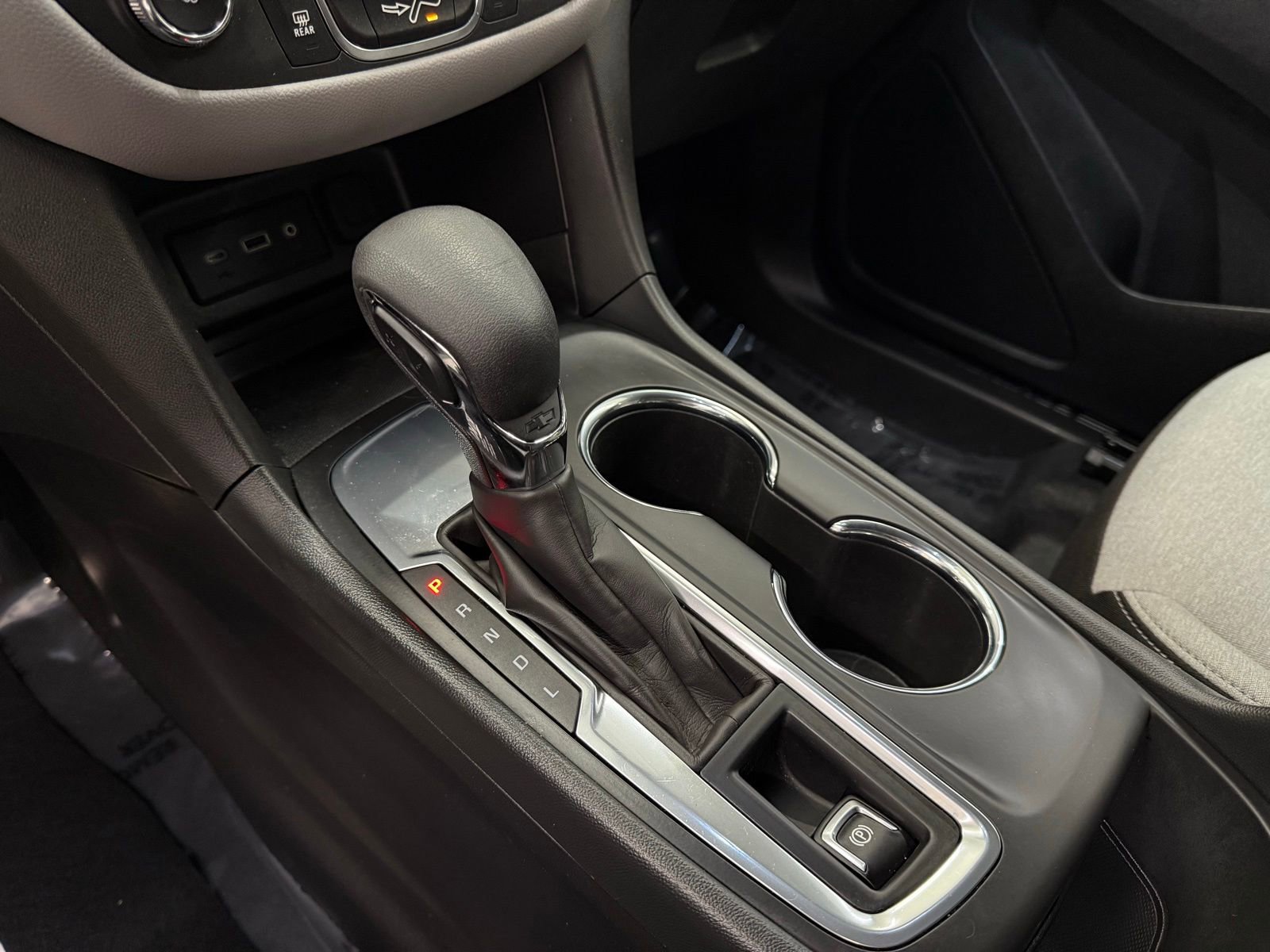 Used 2023 Chevrolet Equinox LS w/ LS Convenience Package image 16