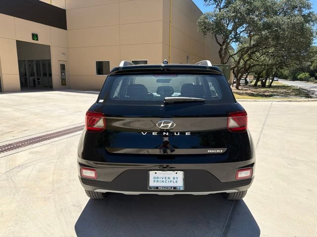 New 2026 Hyundai Venue SEL FWD image 3