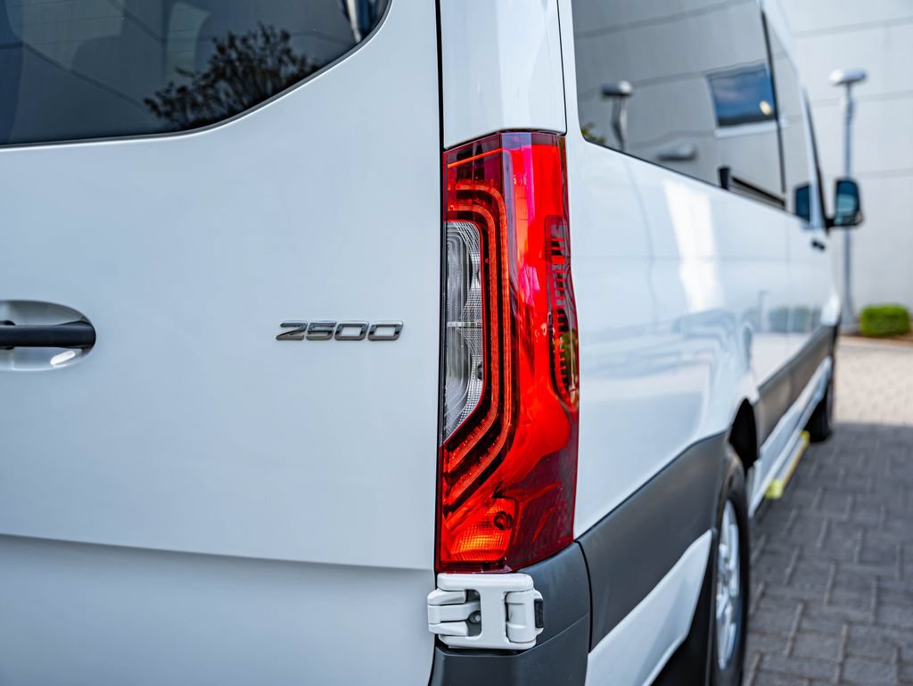 Used 2023 Mercedes-Benz Sprinter 2500 image 14