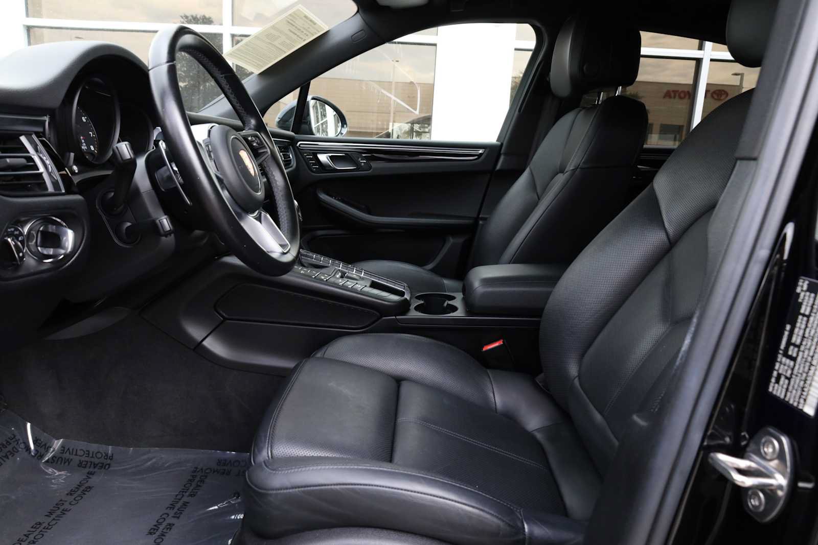 Used 2021 Porsche Macan AWD/4WD image 4