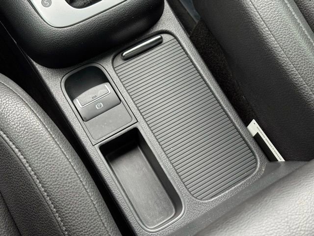 Used 2017 Volkswagen Tiguan S image 20