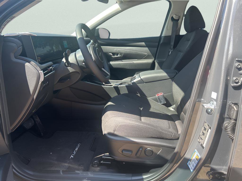 Used 2026 Hyundai Tucson SEL FWD image 17