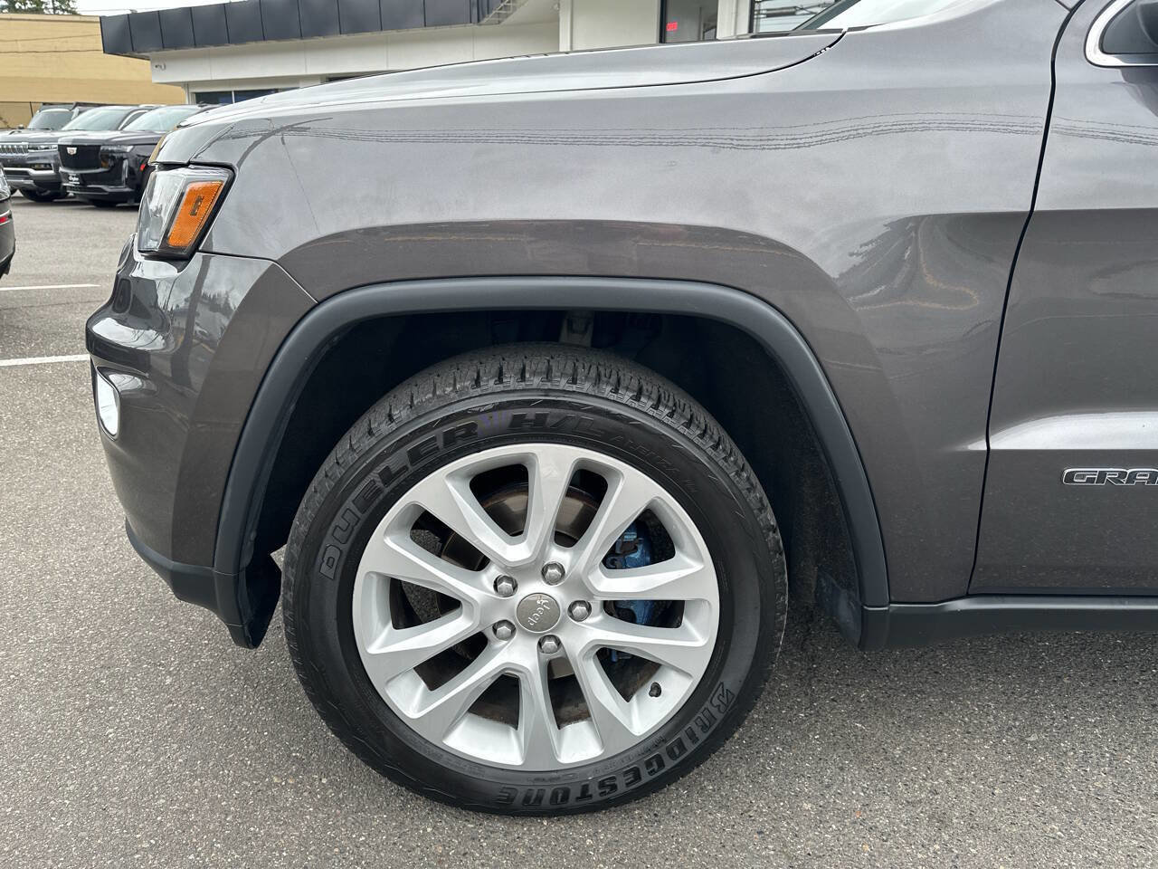 Used 2017 Jeep Grand Cherokee Limited w/ Luxury Group II image 10
