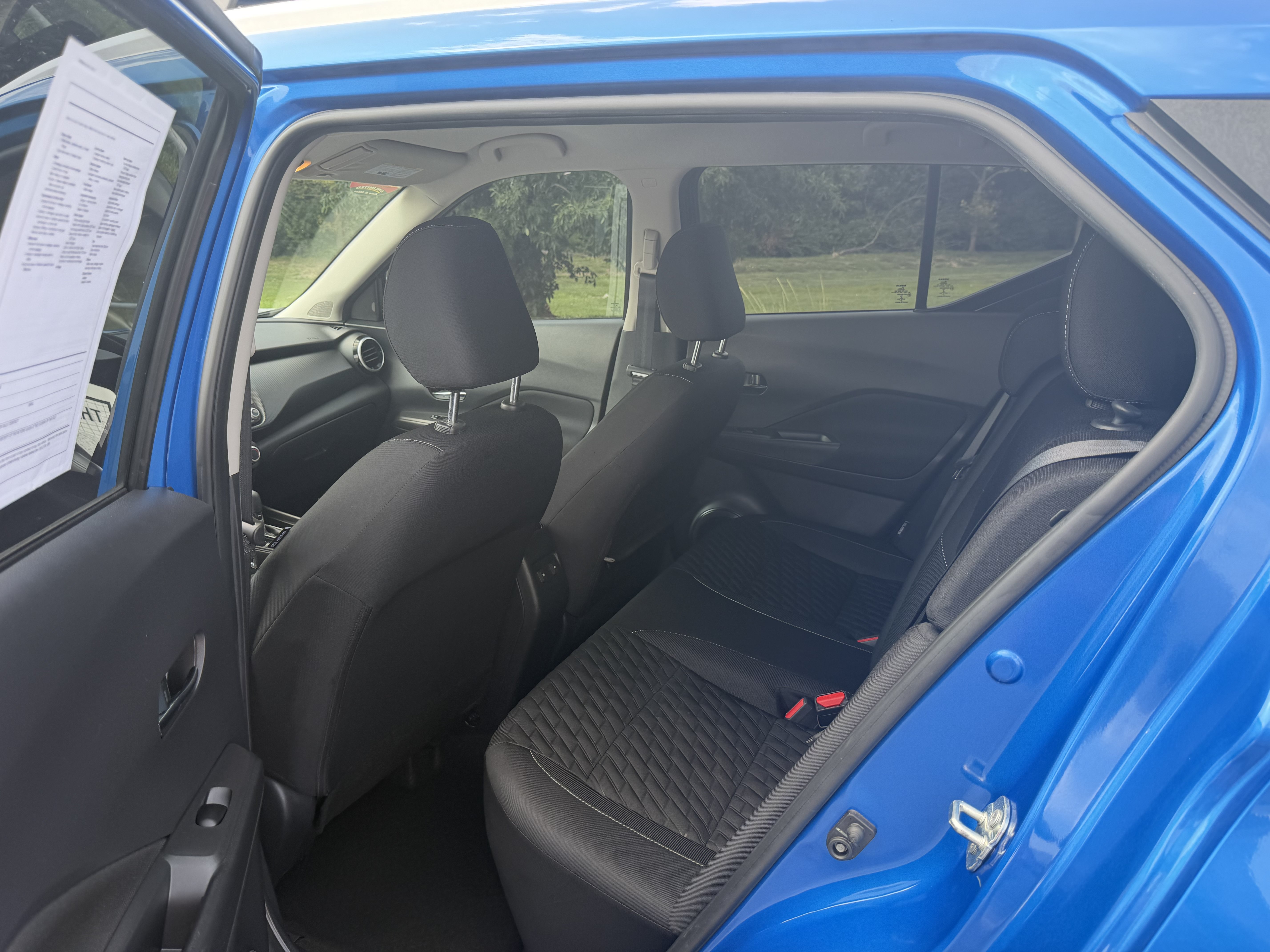 Used 2023 Nissan Kicks SV FWD image 6