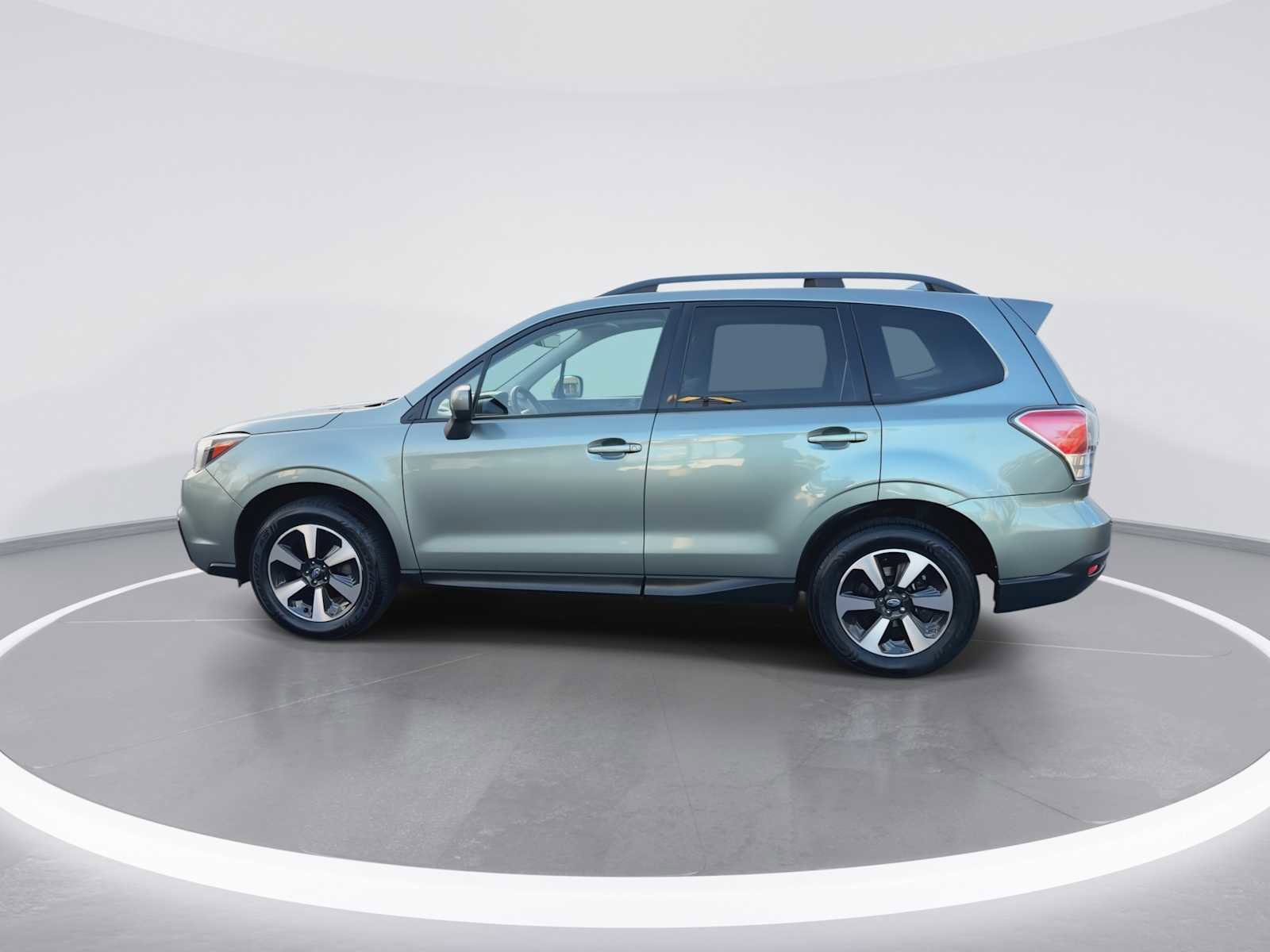 Used 2017 Subaru Forester 2.5i Premium w/ Popular Package #1A image 5