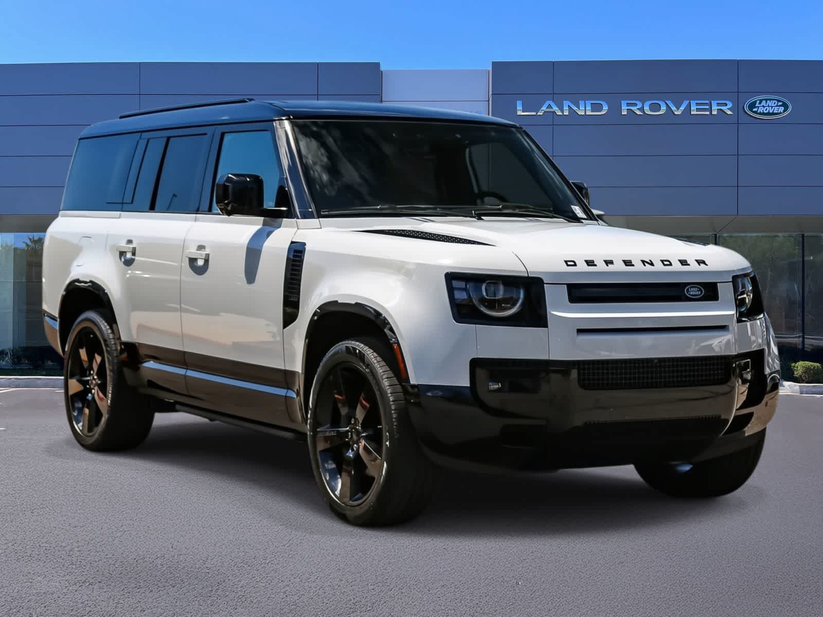 New 2026 Land Rover Defender 130 X-Dynamic SE AWD/4WD image 3