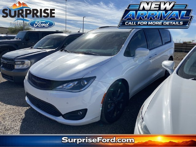 Used 2020 Chrysler Pacifica Touring-L Plus FWD image 1