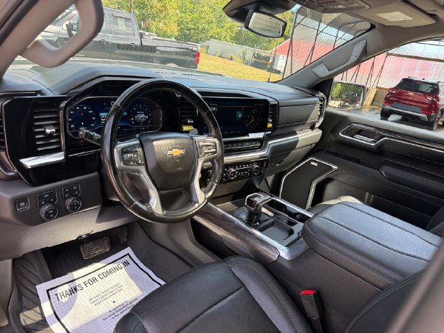 Used 2023 Chevrolet Silverado 1500 LTZ w/ LTZ Premium Package AWD/4WD image 14