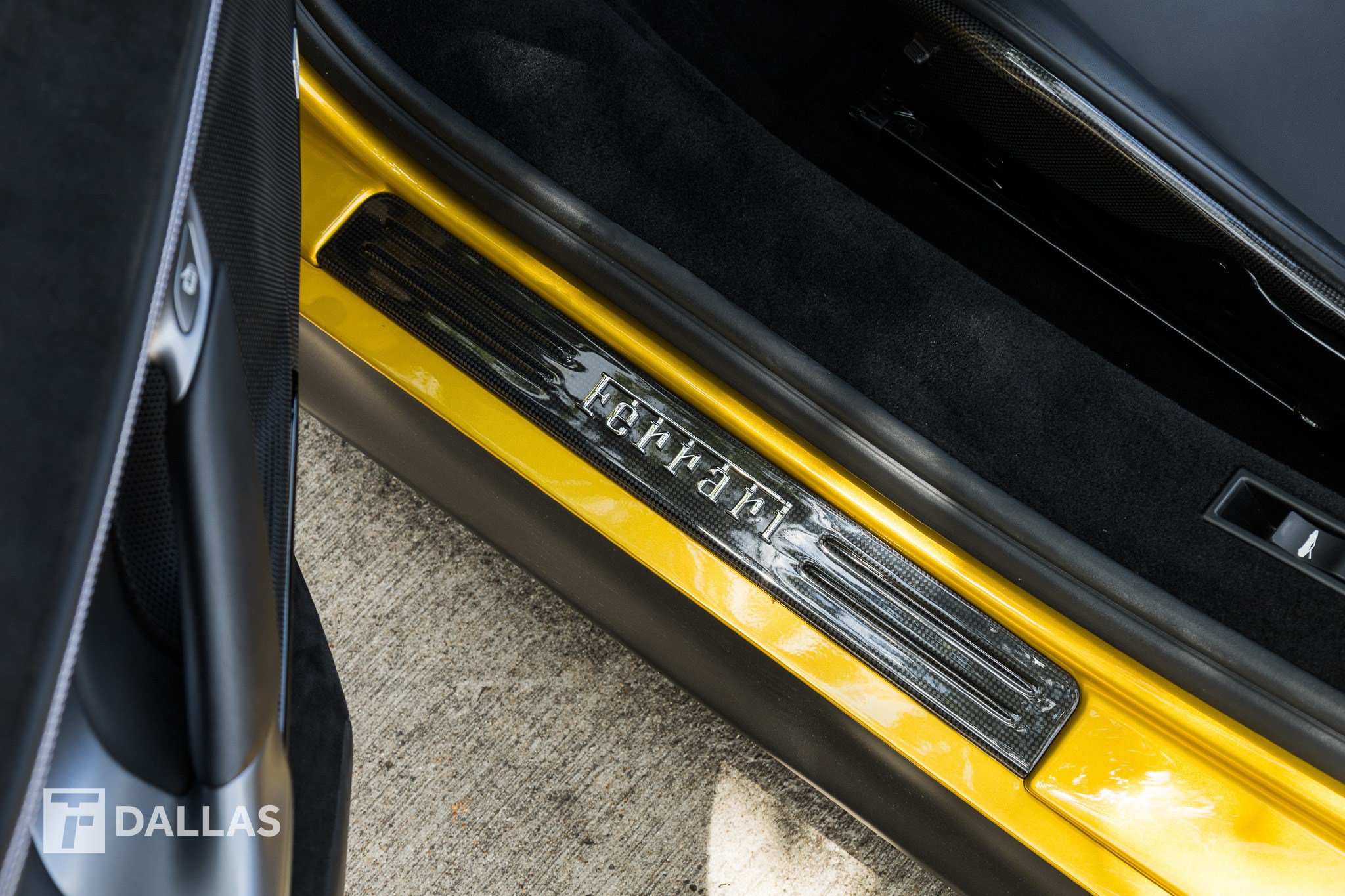 Used 2023 Ferrari SF90 Spider AWD/4WD image 24