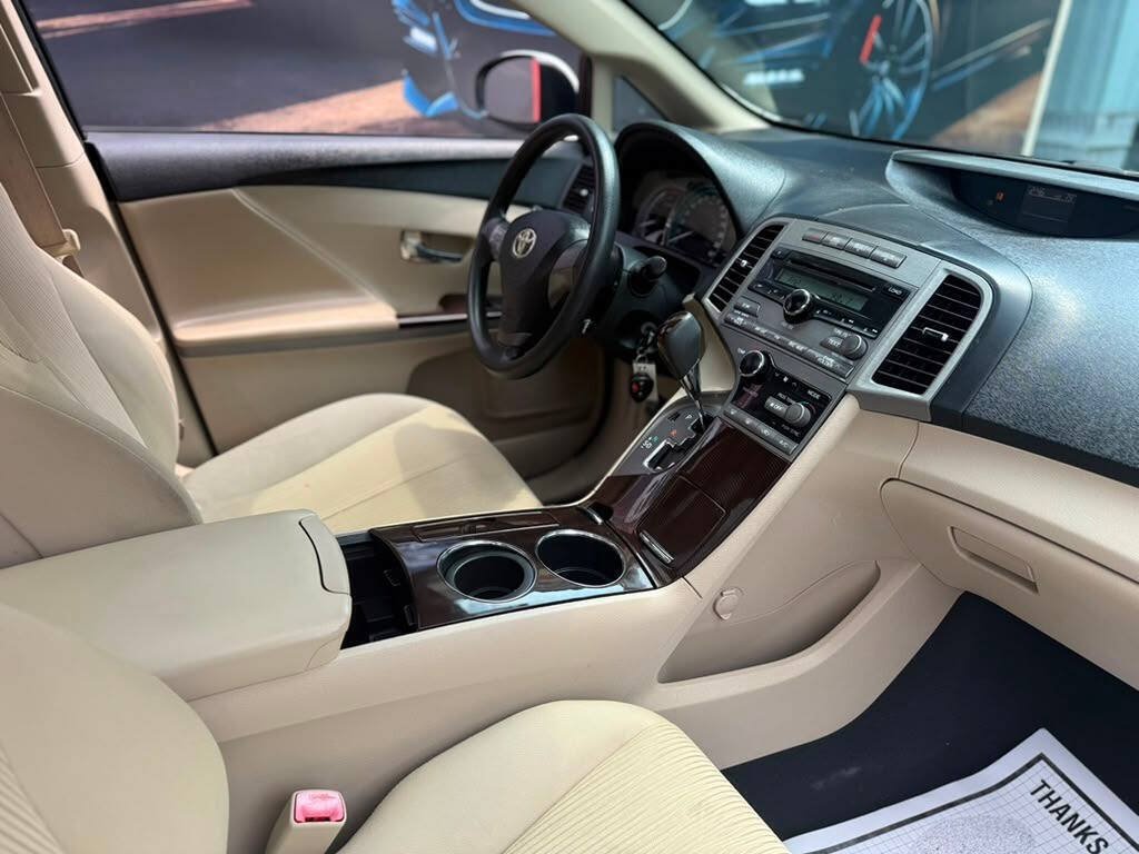 Used 2009 Toyota Venza FWD image 12