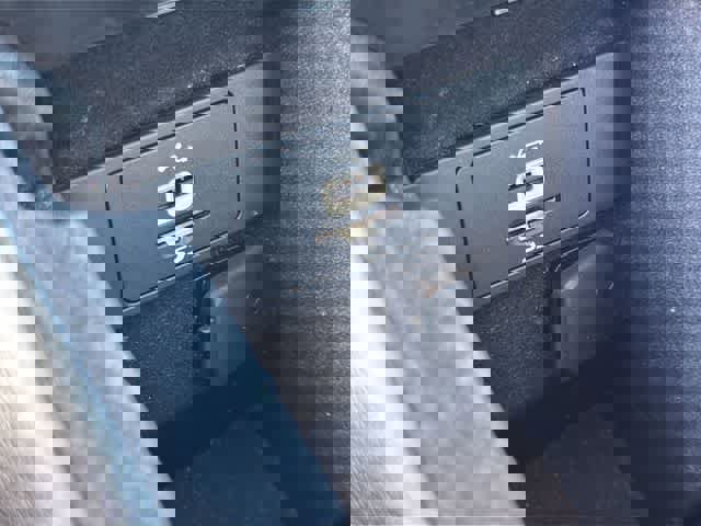 Used 2016 Lincoln MKZ Hybrid image 23