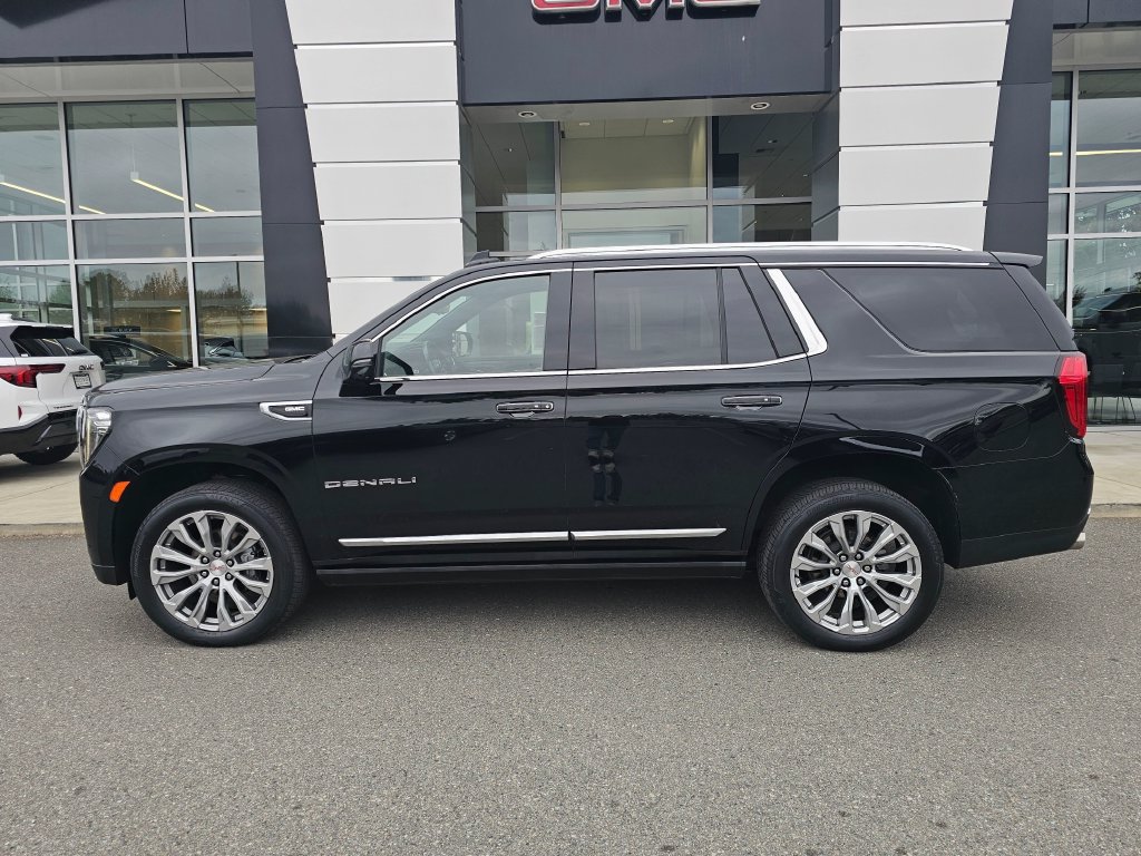 Used 2021 GMC Yukon Denali w/ Denali Ultimate Package AWD/4WD image 4
