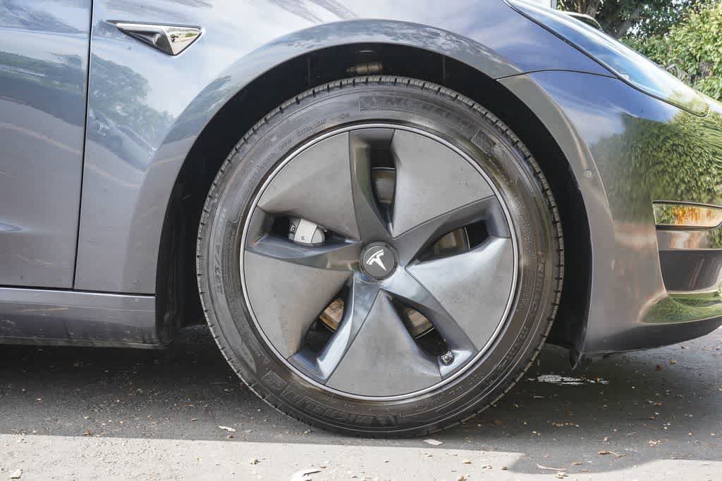 Used 2018 Tesla Model 3 Long Range AWD/4WD image 9