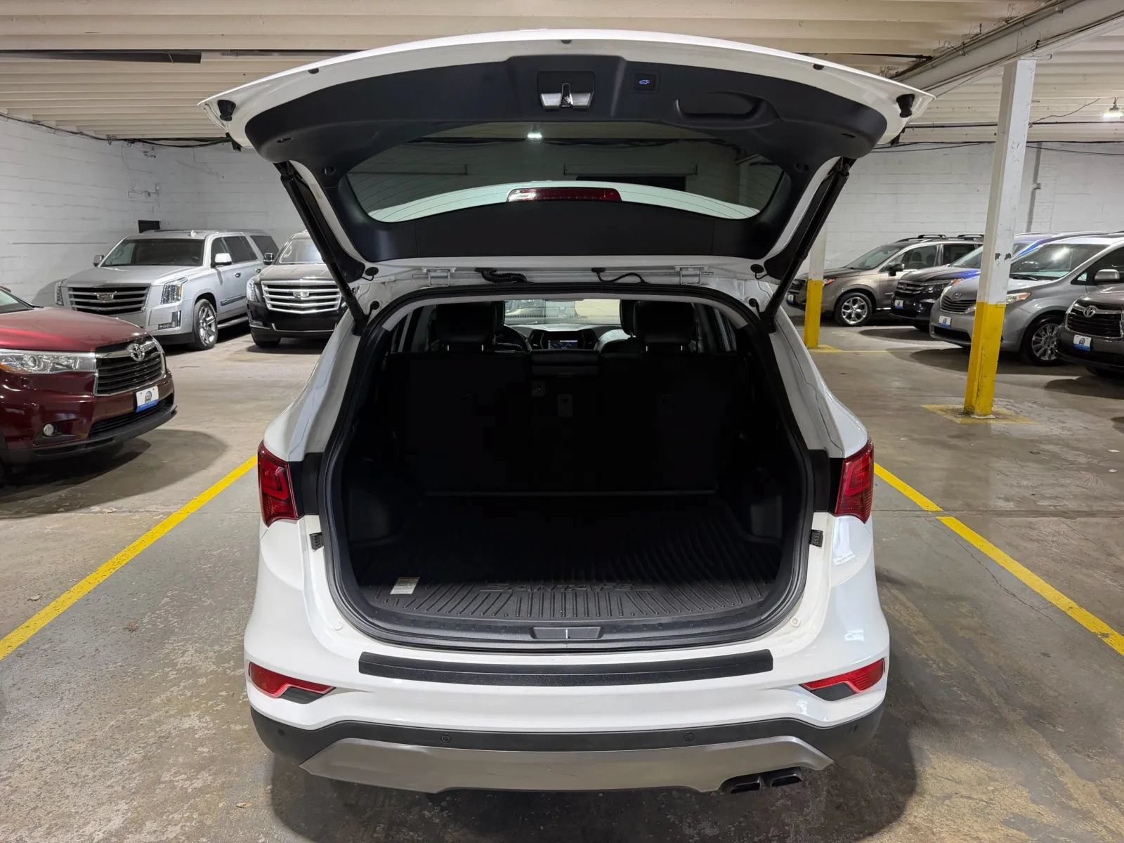 Used 2017 Hyundai Santa Fe Sport AWD/4WD image 9