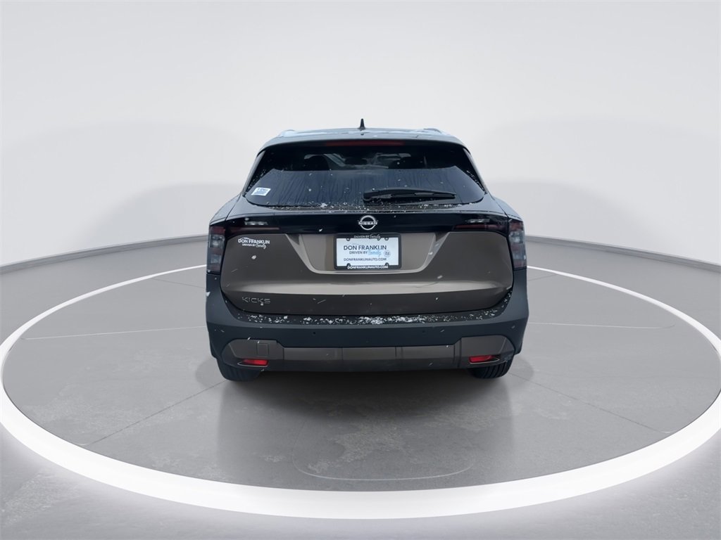 New 2026 Nissan Kicks SV image 7