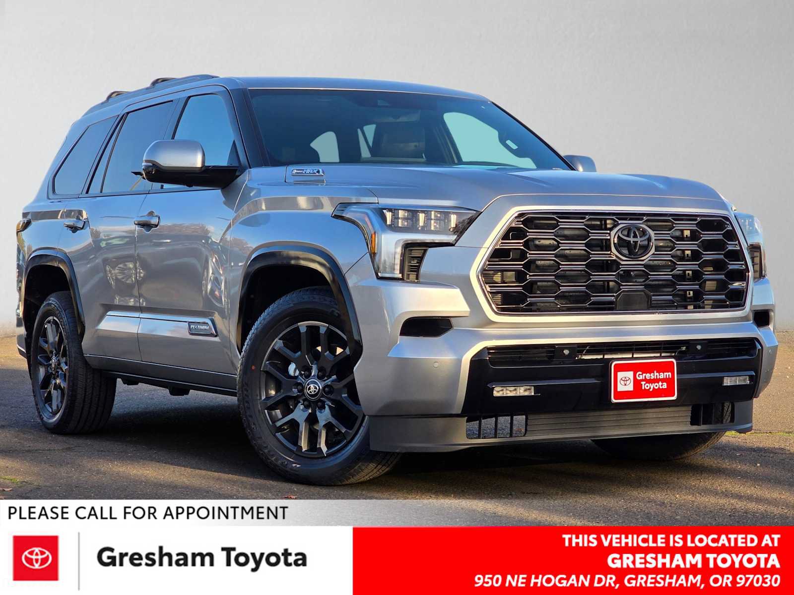 Used 2025 Toyota Sequoia Platinum AWD/4WD image 1