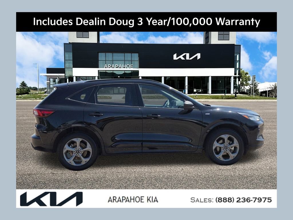 Used 2024 Ford Escape ST-Line image 1