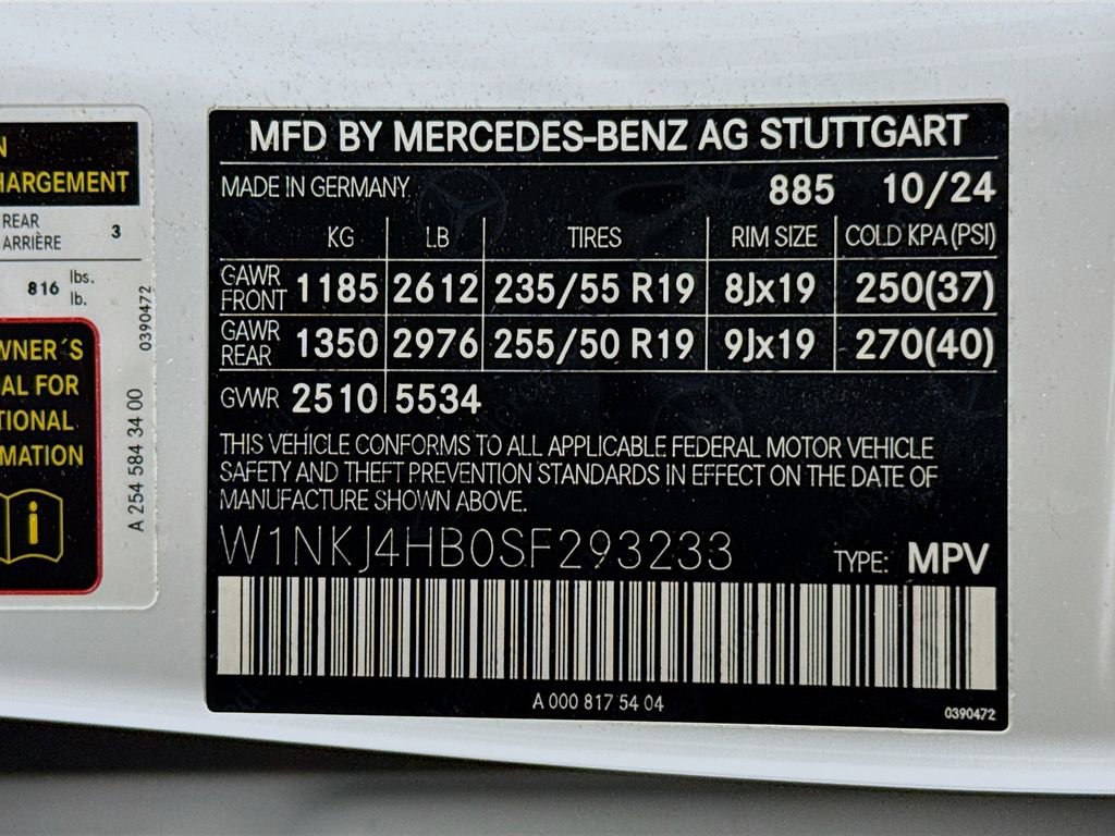 Used 2025 Mercedes-Benz GLC 300 4MATIC w/ AMG Line image 33