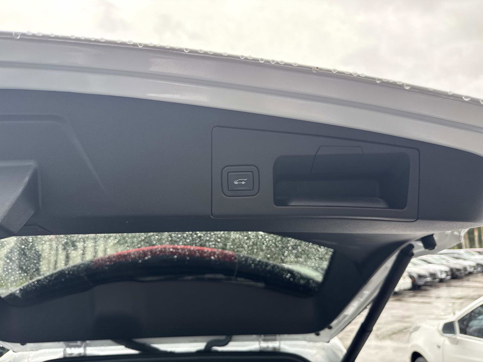 Certified 2024 Cadillac XT5 Premium Luxury FWD image 13