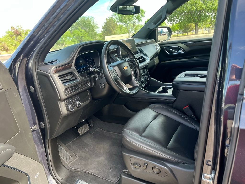 Used 2023 Chevrolet Tahoe LT w/ Luxury Package AWD/4WD image 9