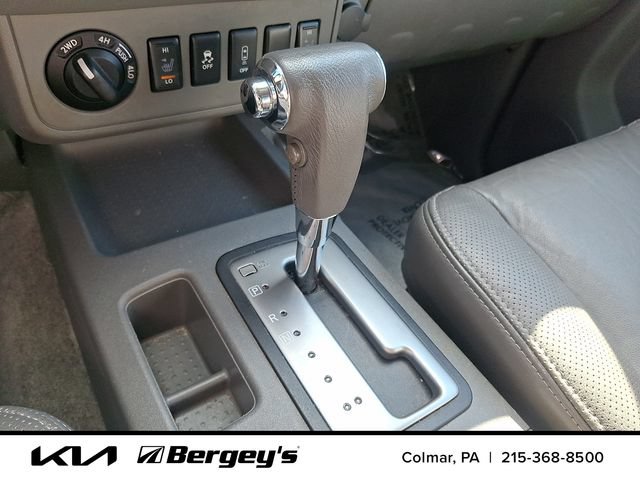 Used 2016 Nissan Frontier SL AWD/4WD image 15
