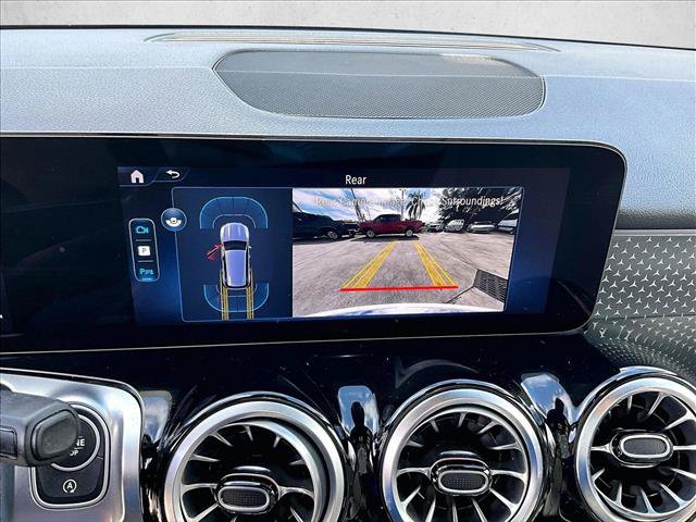 Used 2025 Mercedes-Benz GLB 250 image 23