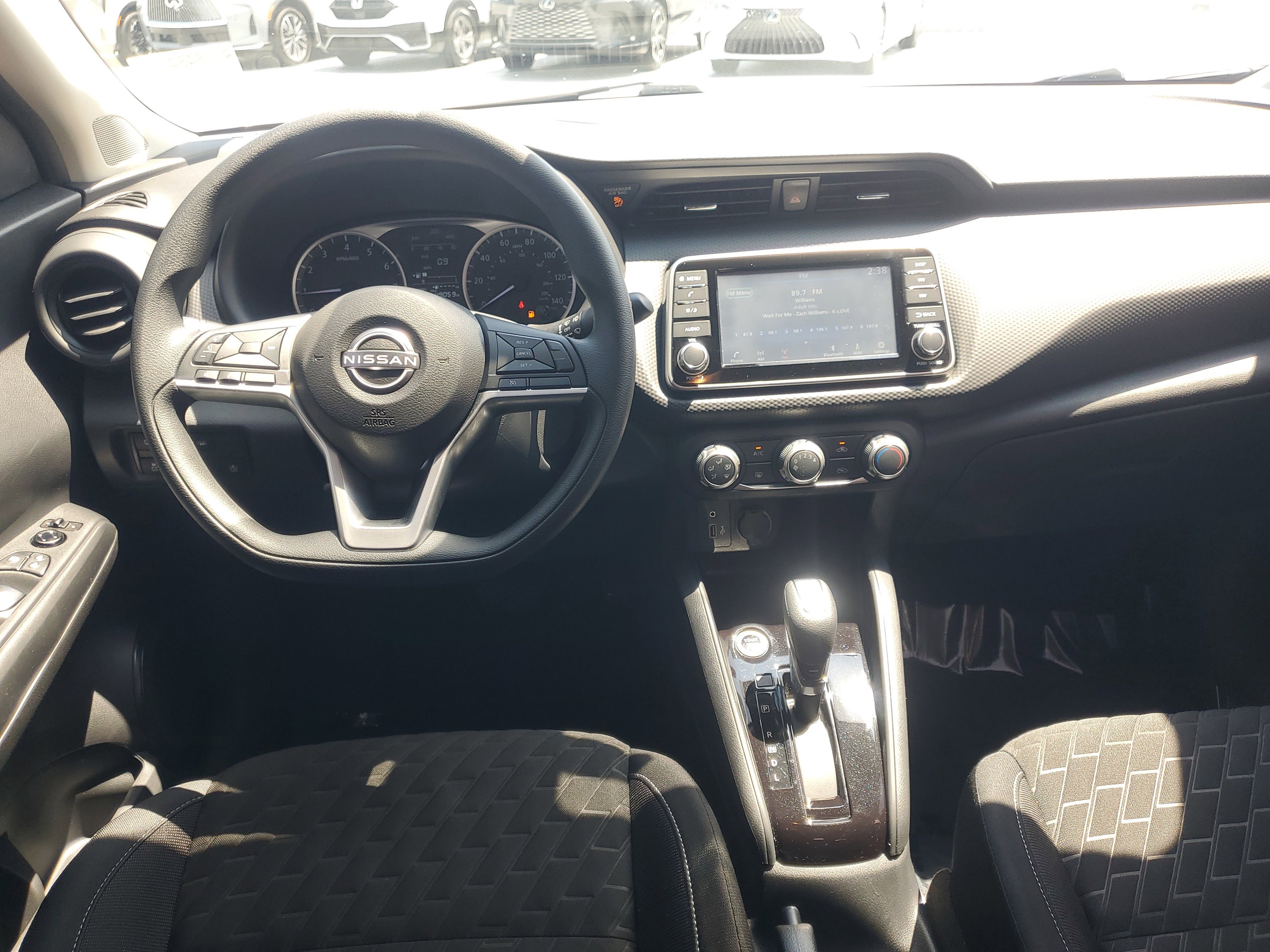 Used 2022 Nissan Kicks S FWD image 9