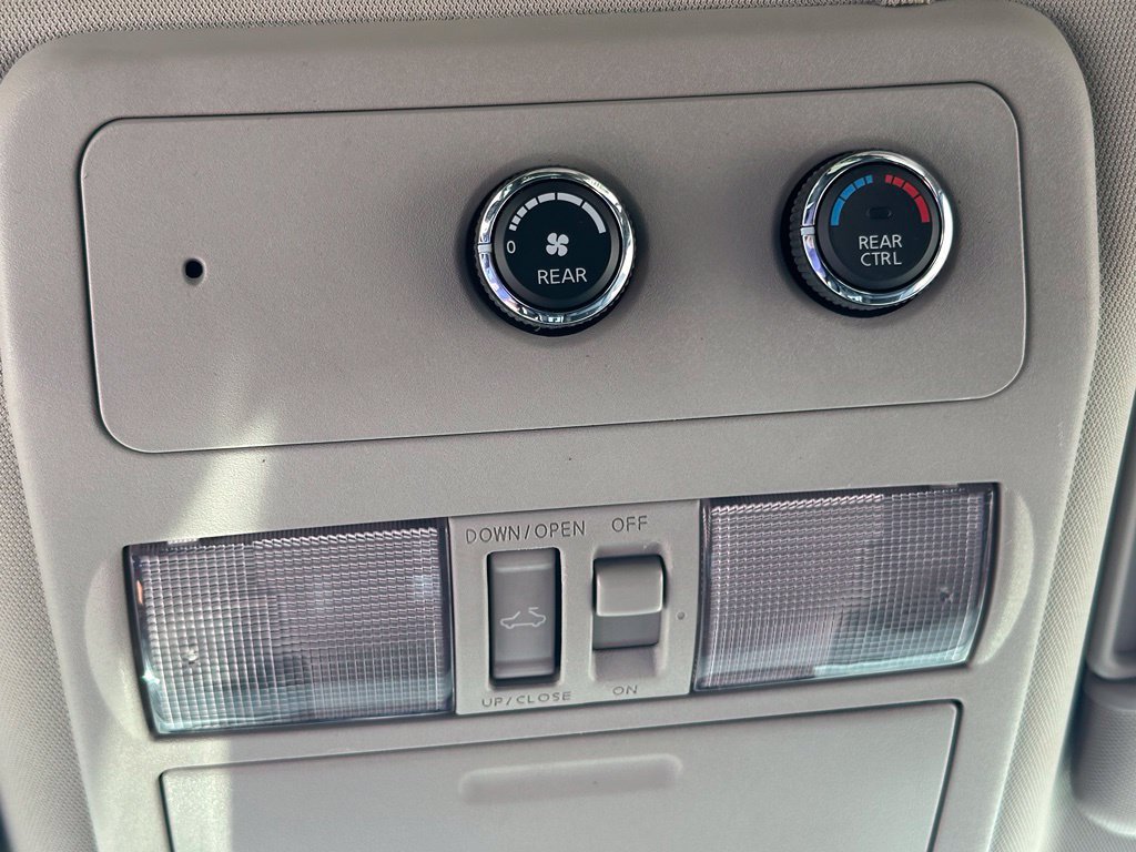 Used 2012 Nissan Pathfinder LE RWD image 35