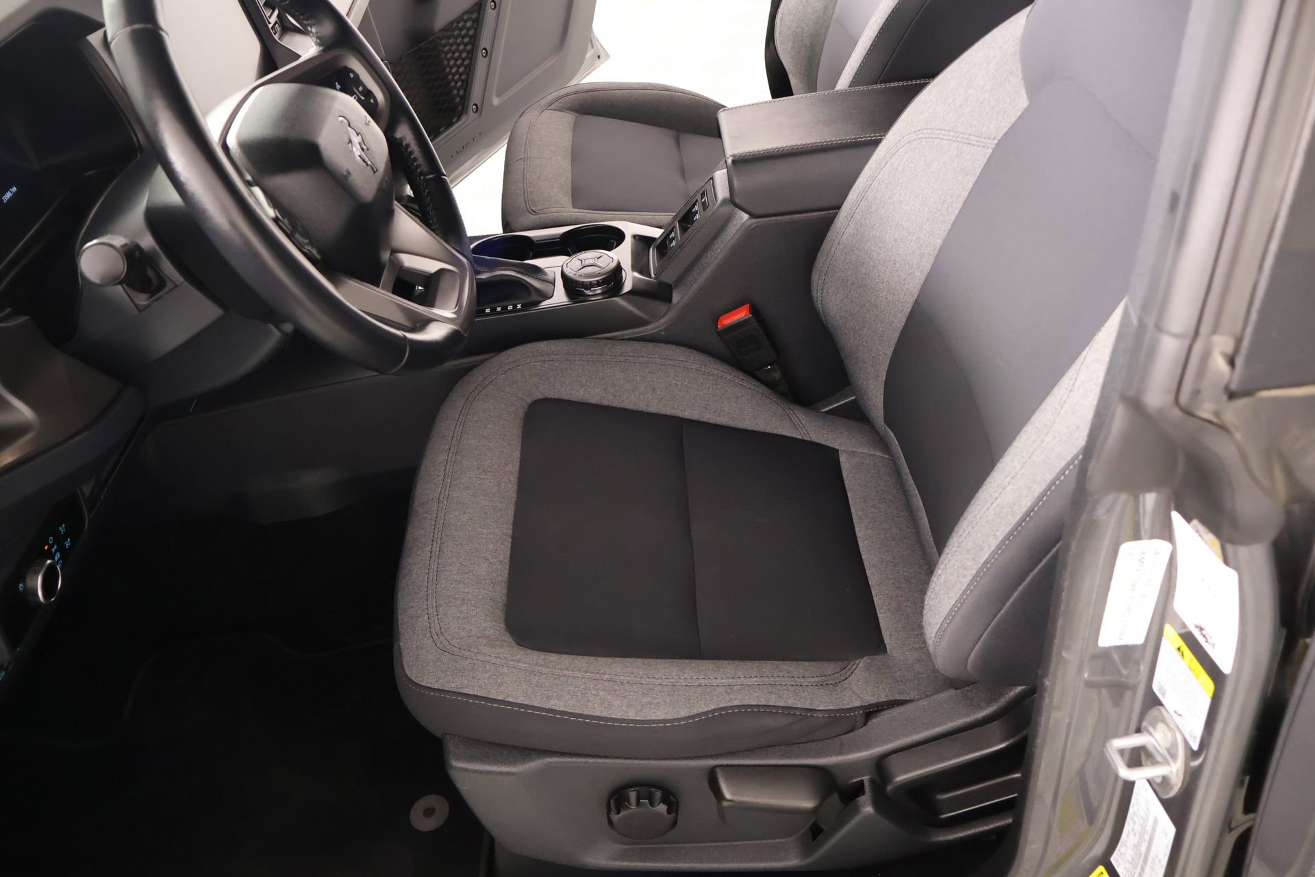 Used 2025 Ford Bronco Big Bend image 11