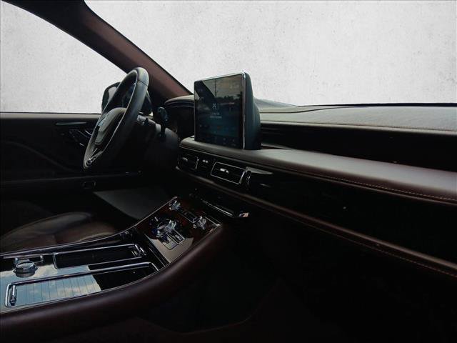 Used 2024 Lincoln Aviator Black Label AWD/4WD image 17