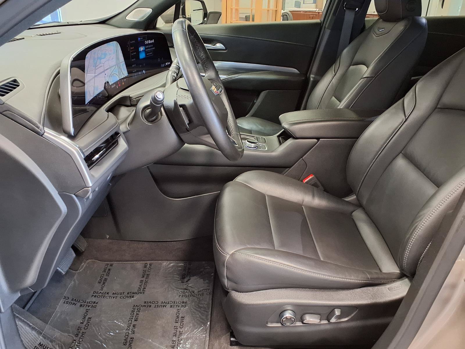 Used 2025 Cadillac XT4 Premium Luxury FWD image 20