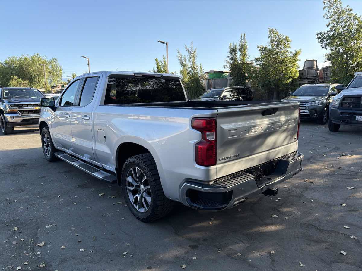 Used 2021 Chevrolet Silverado 1500 LT w/ Z71 Off-Road Package AWD/4WD image 5