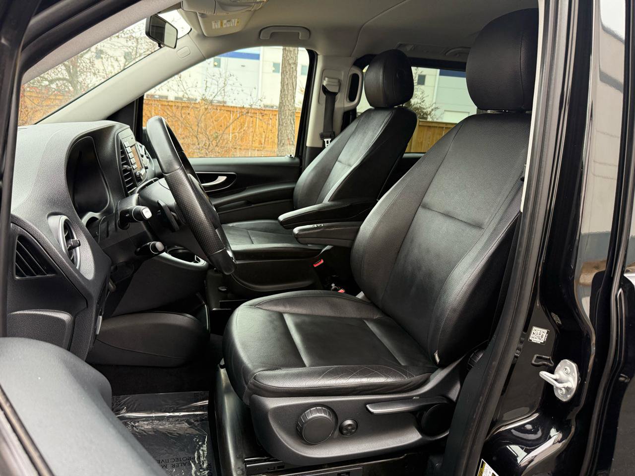 Used 2016 Mercedes-Benz Metris Passenger image 16