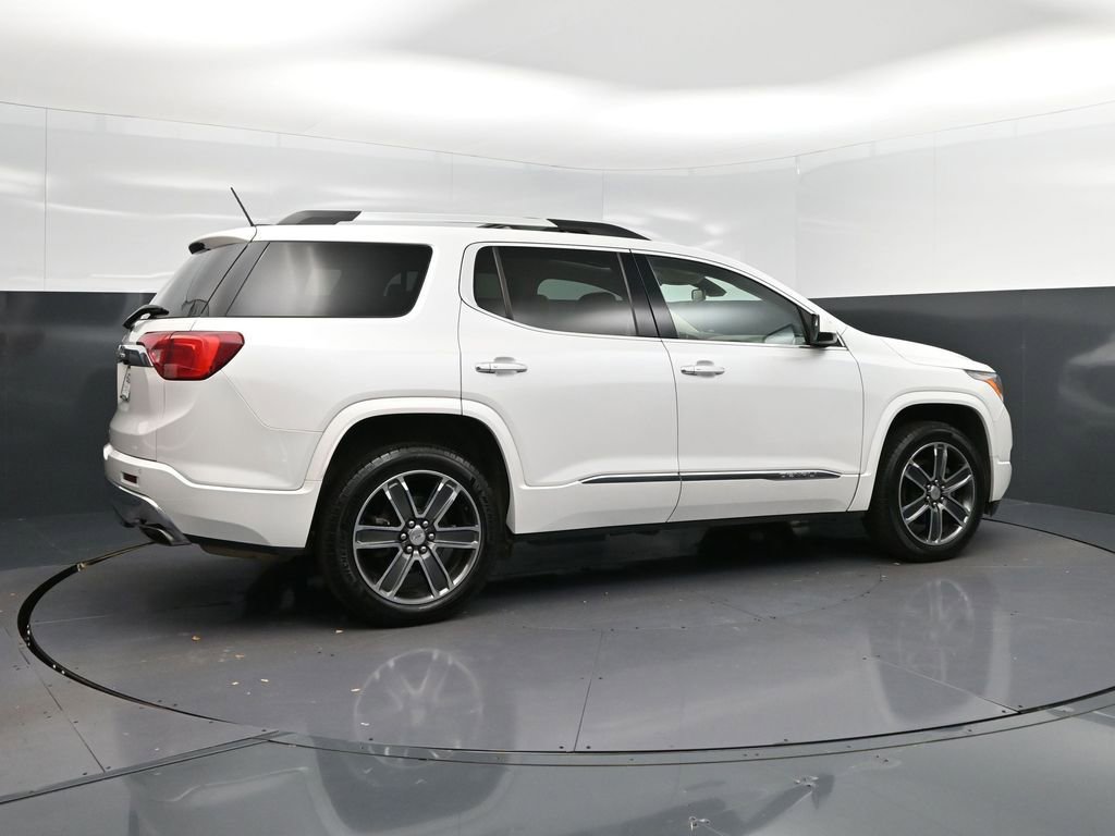 Used 2019 GMC Acadia Denali w/ Technology Package image 8