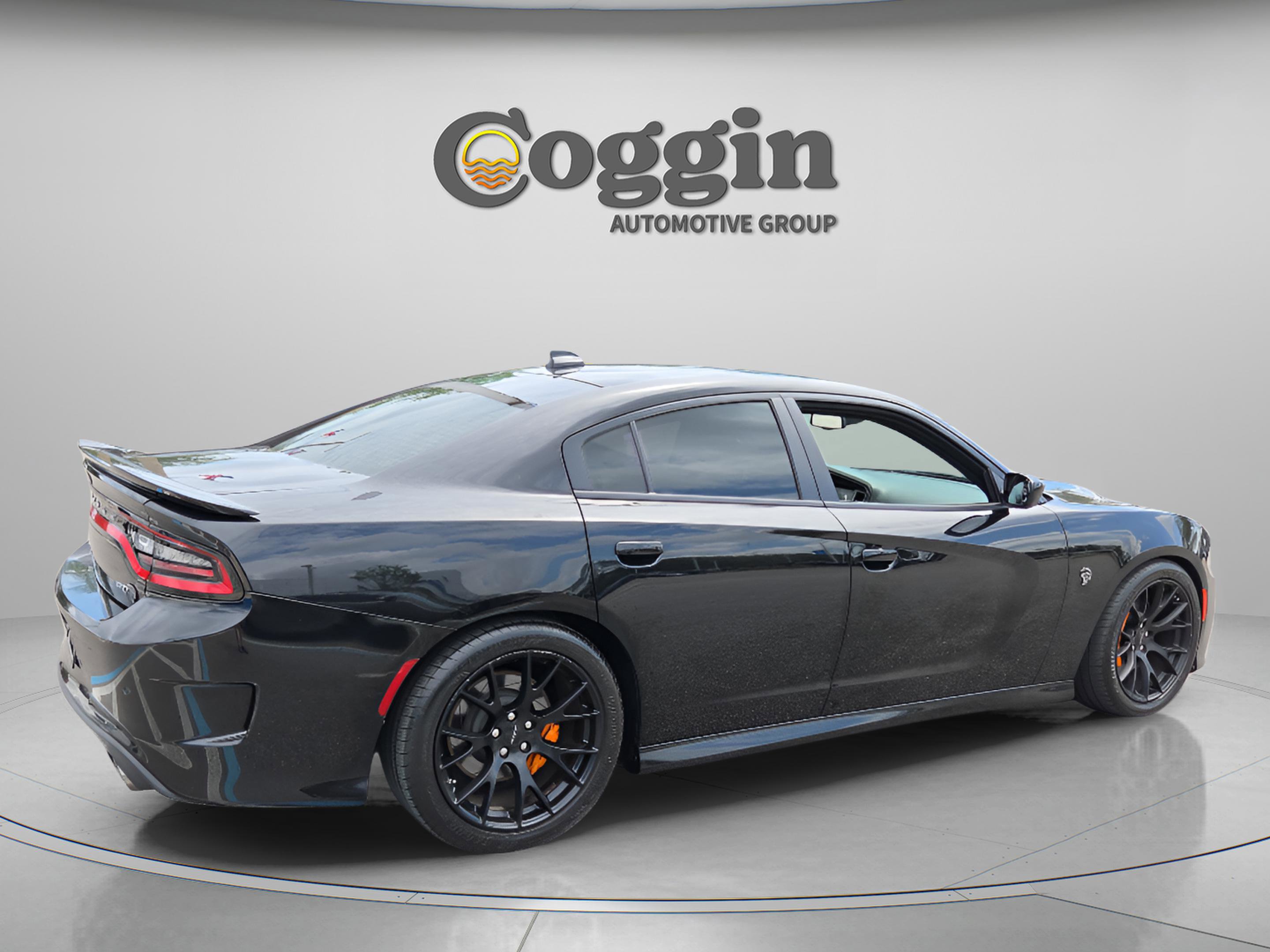 Used 2019 Dodge Charger SRT Hellcat w/ Harman/Kardon Audio Group RWD image 5