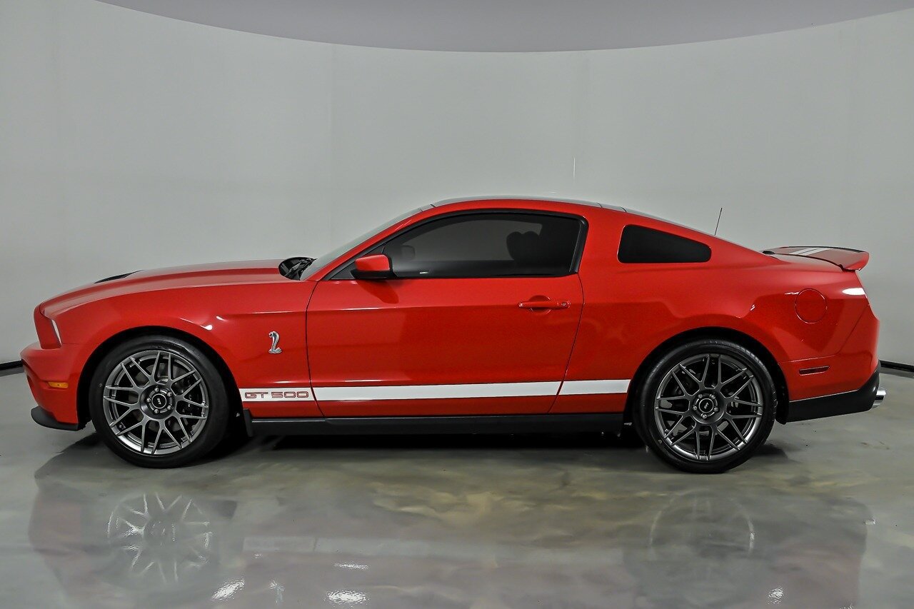 Used 2011 Ford Mustang Shelby GT500 w/ SVT Performance Pkg RWD image 7