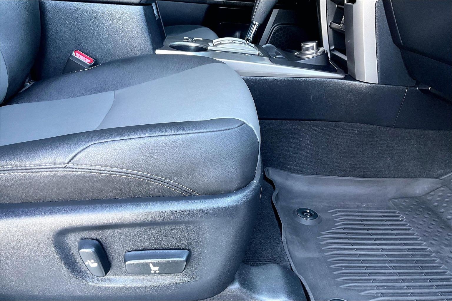 Used 2020 Toyota 4Runner SR5 Premium image 21